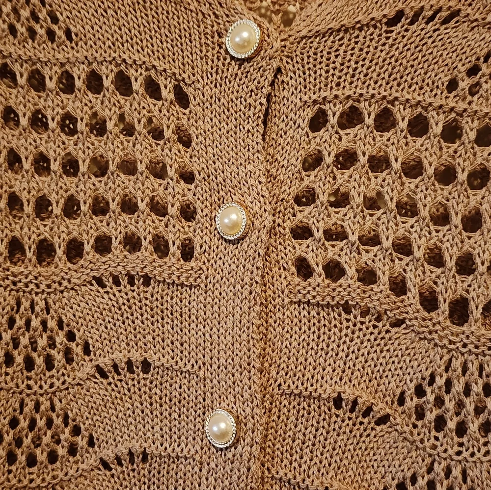 ​Boho Crochet Open Knit Cardigan with Pearl Buttons – Taupe Tan – Size S - Picture 3 of 4
